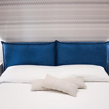 Margherita Boutique Rooms Маргерита-ди-Савойя Экстерьер фото